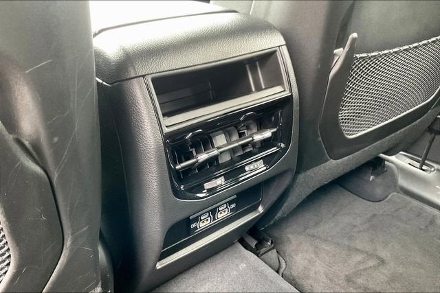 2023 Jeep Grand Cherokee Laredo 4x4