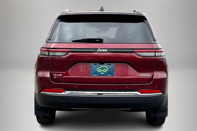 2023 Jeep Grand Cherokee Laredo 4x4