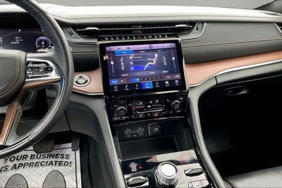 2022 Jeep Grand Cherokee Summit