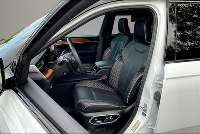 2023 Jeep Grand Cherokee L Summit Reserve 4x4