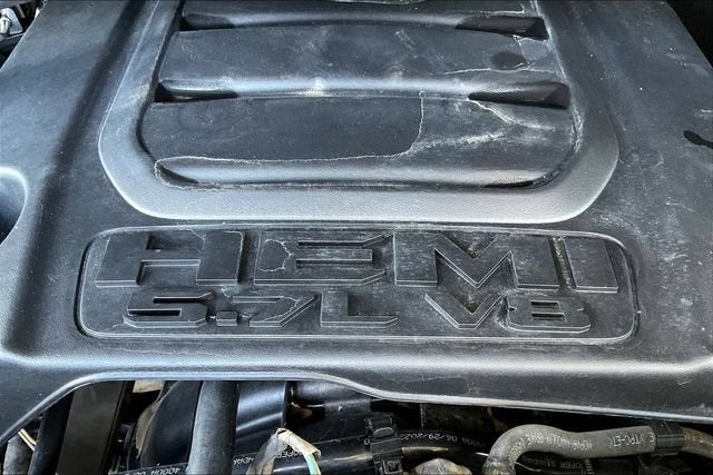 2024 RAM 1500 Laramie Crew Cab 4x4 5'7" Box