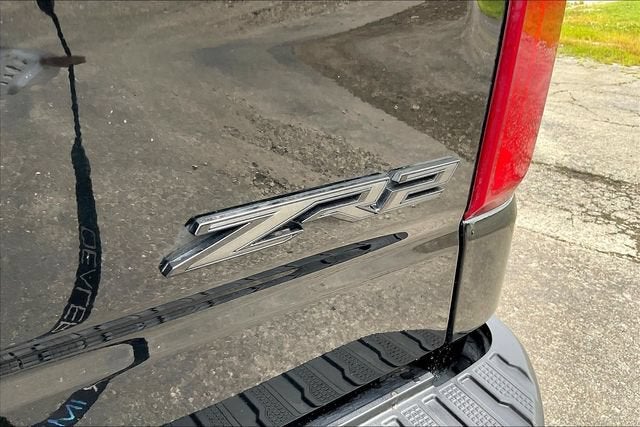 2025 Chevrolet Silverado 1500 ZR2 - Photo 27