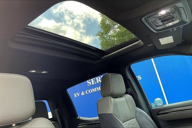 2025 Chevrolet Silverado 1500 ZR2 - Photo 30