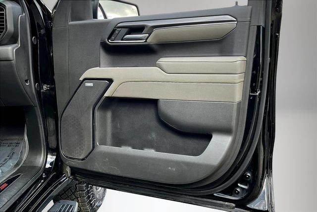 2025 Chevrolet Silverado 1500 ZR2 - Photo 31