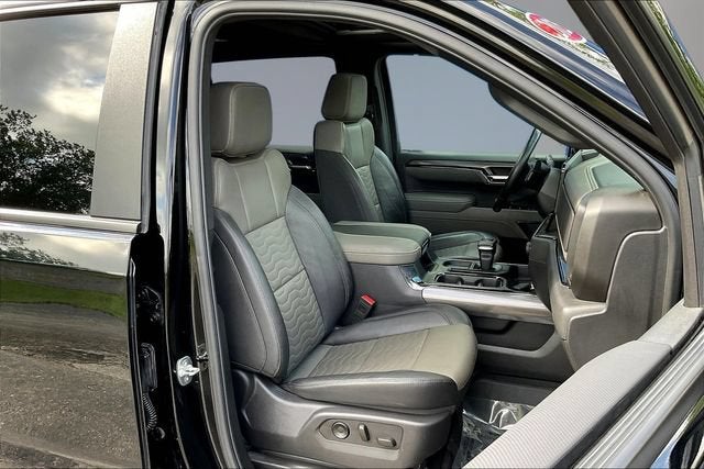 2025 Chevrolet Silverado 1500 ZR2 - Photo 32