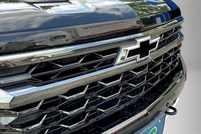 2025 Chevrolet Silverado 1500 ZR2 - Photo 36