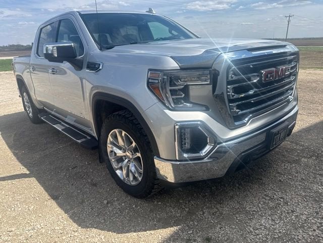 2021 GMC Sierra 4WD Crew Cab Short Box SLT's photo