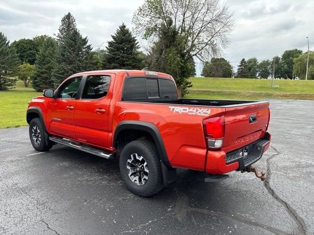 2016 Toyota Tacoma SR